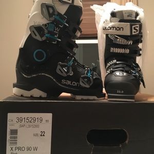 Salomon ski boots